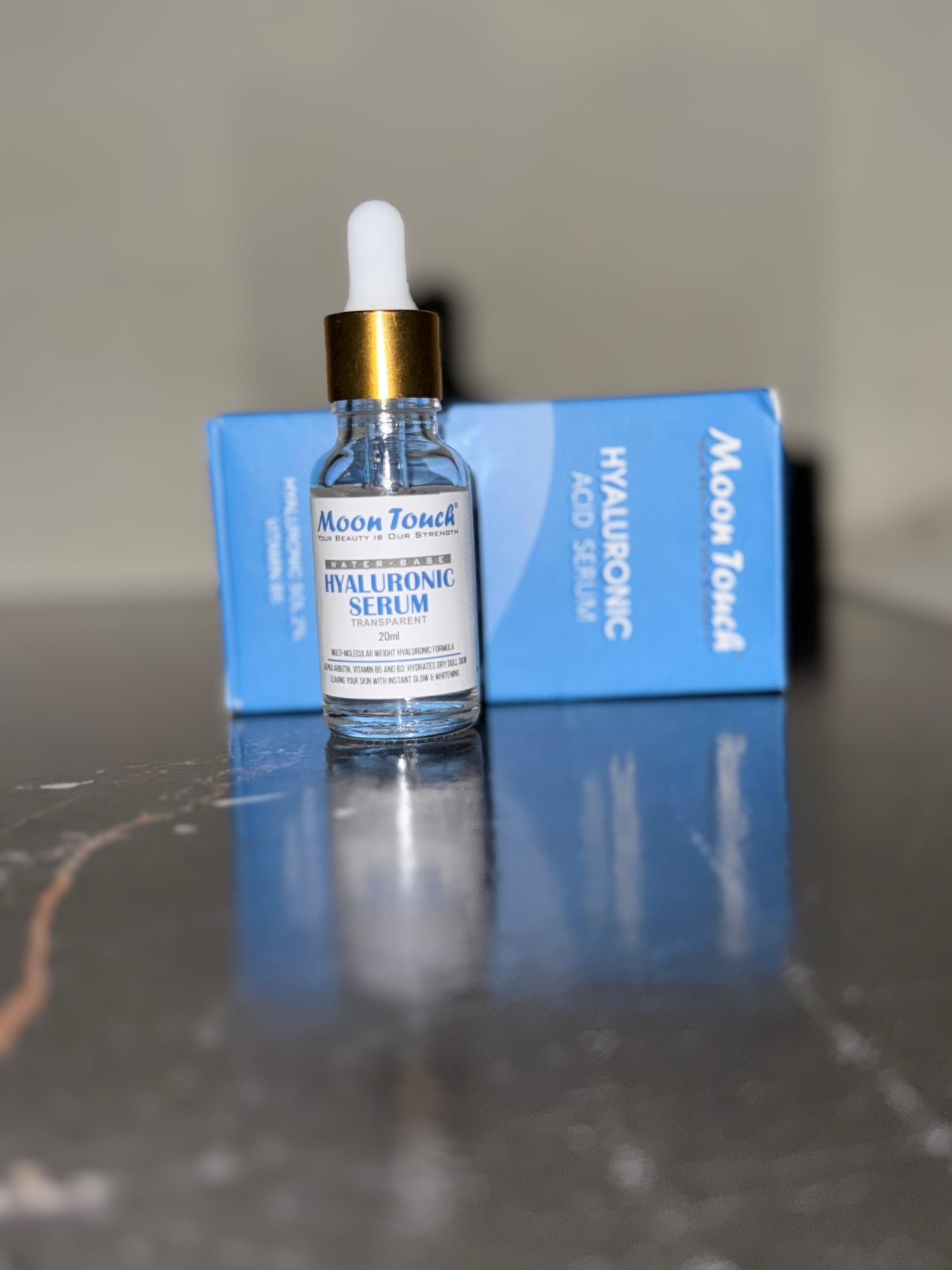 Hyaluronic Acid Serum (Pore Minimizing & Skin-Lifting)